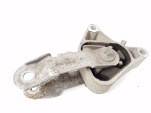 Mercedes Benz GLA-Class 156 (2013–2019) Engine mount A2462400809 - 2