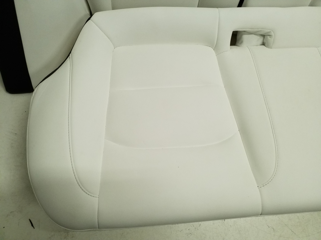 TESLA Model 3 1 generation (2017-2024) Rear Seat 24486490
