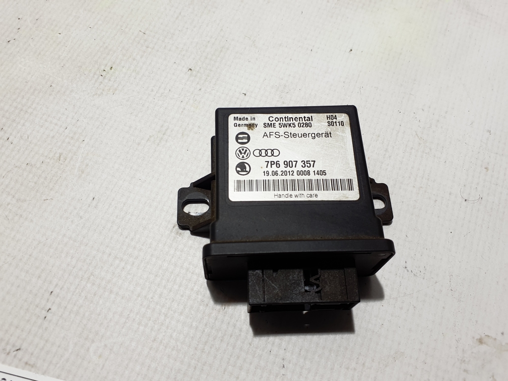 VOLKSWAGEN Touareg 2 generation (2010-2018) Lukturu vadības bloks 7P6907357 24472274