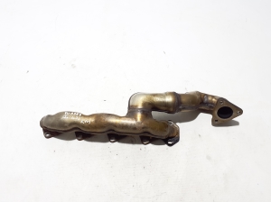   Exhaust manifold 