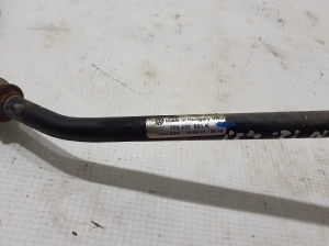 Volkswagen Touareg II (2010–2018) Roolilati voolik 7P0422891K - 4