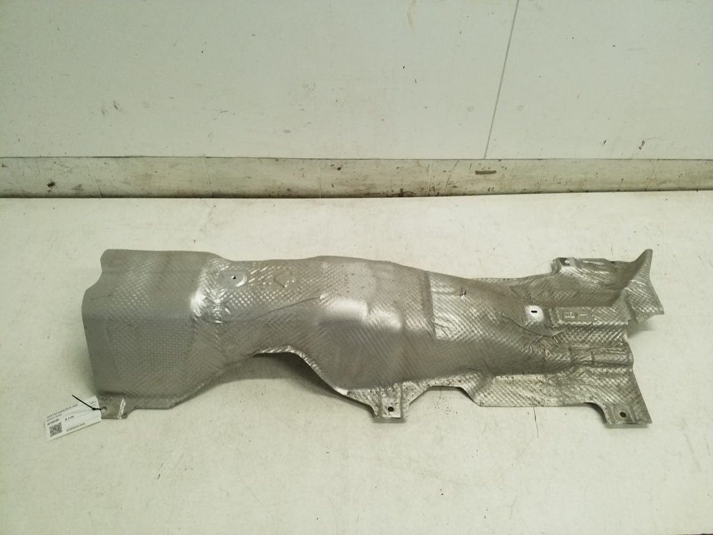 TOYOTA Corolla (2018–2026) Summuti kuumakaitse 5815302380 TOYOTA Corolla (2018–2026) Summuti kuumakaitse 5815302380