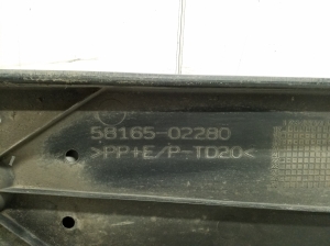 TOYOTA Corolla (2018–2026) Põhjakaitse 5816502280 - 3
