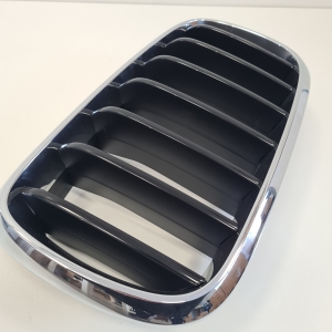 BMW X6 F16 (2014–2026) Front bumper lower grille 51137373688 - 2