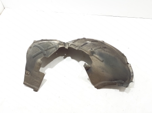  Rear part of the front fender 