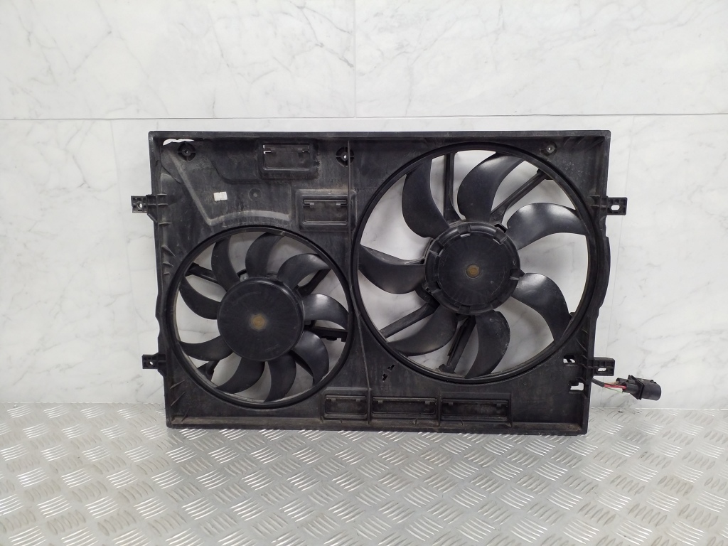 SKODA Superb 3 generation (2015-2023) Engine Cooling Fan Radiator 3Q0121205 24585599