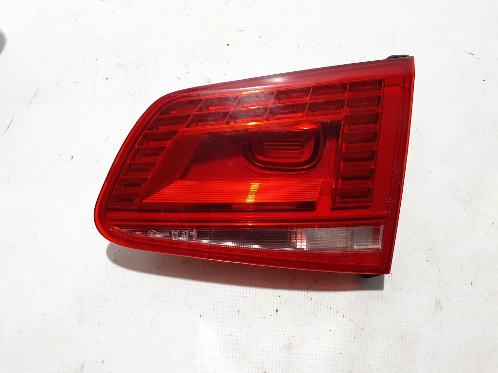 VOLKSWAGEN Touareg 2 generation (2010-2018) Right Side Tailgate Taillight 7P6945308 24299952