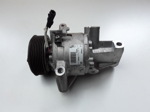   A/C compressor  - 926003541R 