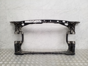 AUDI A4 B9 (2015–2026) Radiator support and its parts 8W0805594 - 3
