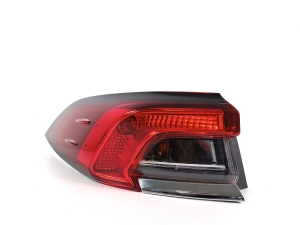 TOYOTA Corolla (2018–2026) Feu arrière d’angle 81560-02D11 - 3