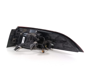 TOYOTA Corolla (2018–2026) Feu arrière d’angle 81560-02D11 - 4
