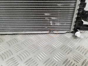  Cooling radiator 