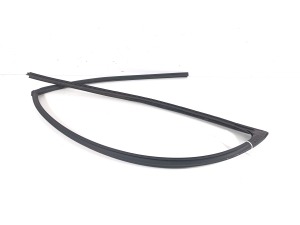 TOYOTA Corolla (2018–2026) Esiukse muu osa 6815102380 - 2