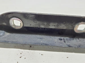  Engine cover hinge 