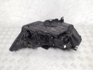 AUDI A6 C8 (2018–2025) Esituli 4K0941033 - 4