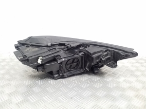 AUDI A6 C8 (2018–2025) Esituli 4K0941033 - 4