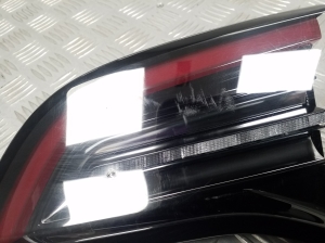 Tesla Model 3 3 (2016–2024) Tail light on trunk lid 1077402 - 2