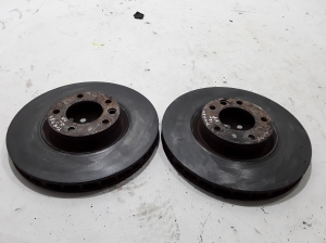   Brake disc front 