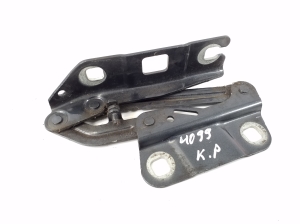  Engine cover hinge 