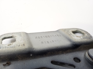  Engine cover hinge 