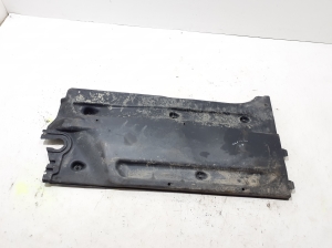 Volkswagen Golf VII (2012–2026) Underbody shield 5Q0825202R - 2