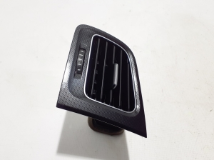 Volkswagen Golf VII (2012–2026) Dashboard air vent grilles 5G1819709B - 4