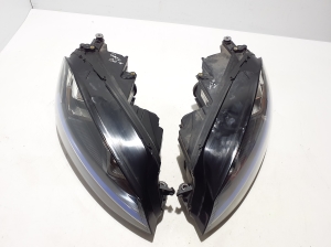 Volkswagen Golf VII (2012–2026) Headlight - 3