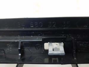 Mercedes Benz ML-Class 164 (2005–2011) B-pillar interior trim A1646803235 - 2