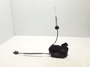   Aizmugurējo durvju slēdzene  - 5TA839015L 