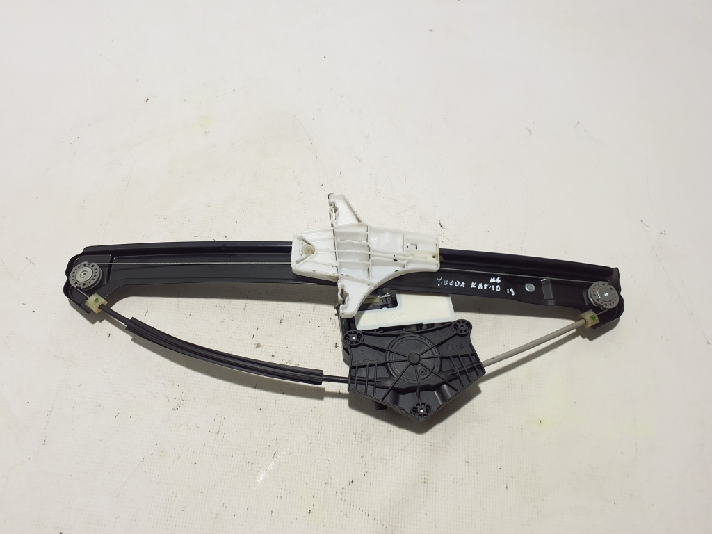 SKODA Kamiq 1 generation (2019-2023) Rear left door window lifter 654839461 24399337