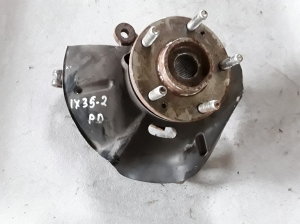 Front wheel hub and its parts - 517163U000