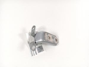 TOYOTA Corolla (2018–2026) Rear side door lower hinge 68780-02080 - 2