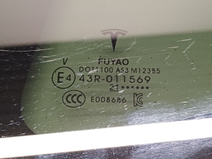 Tesla Model Y Y (2020–2026) Seitenscheibe hinten (Karosserie) 1600808-00-A - 3