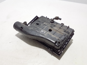 Volkswagen Golf VII (2012–2026) Luftfiltergehäuse 04E129611G - 4