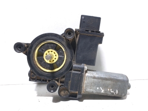 FIAT Ducato (250) (2006–2014) Front door window regulator motor - 3