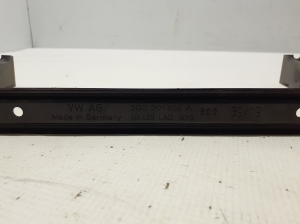 Skoda Kamiq (2019–2026) Kütusepaagi hoidik 2Q0201655A - 3