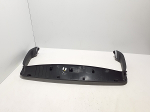 Skoda Kamiq (2019–2026) Trunk lid trim panel 658867605 - 3