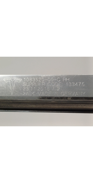 Tesla Model 3 3 (2016–2024) Dachleiste 1083520-00-C - 2