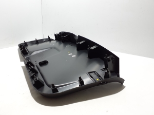 Skoda Kamiq (2019–2026) Trunk lid trim panel 658867975 - 2