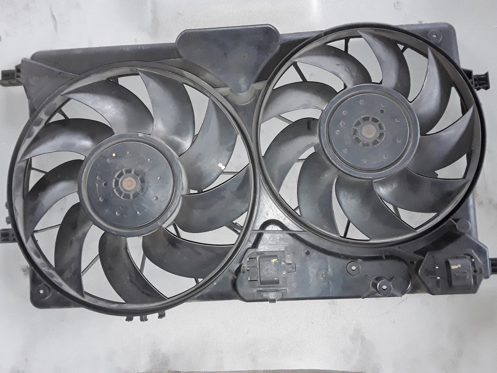 CHEVROLET Orlando 1 generation (2010-2015) Engine Cooling Fan Radiator 16454989 24481266