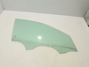 Skoda Kamiq (2019–2026) Priekšējo durvju stikls 658845202 - 3