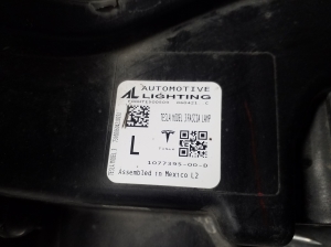 Tesla Model 3 3 (2016–2024) Front-Nebelscheinwerfer 107739500D - 5