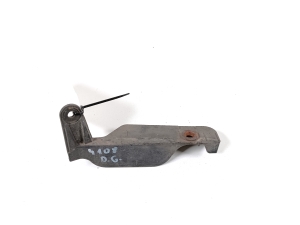   Front part of rear wheel arch liner  - 65631-02320 