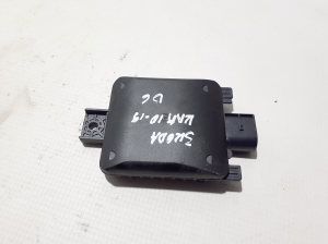Skoda Kamiq (2019–2026) Blind spot radar Distronic 2Q0907686B - 3
