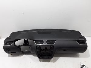 Skoda Octavia III (2013–2019) Armatuurlaud 5E1857007AK - 5