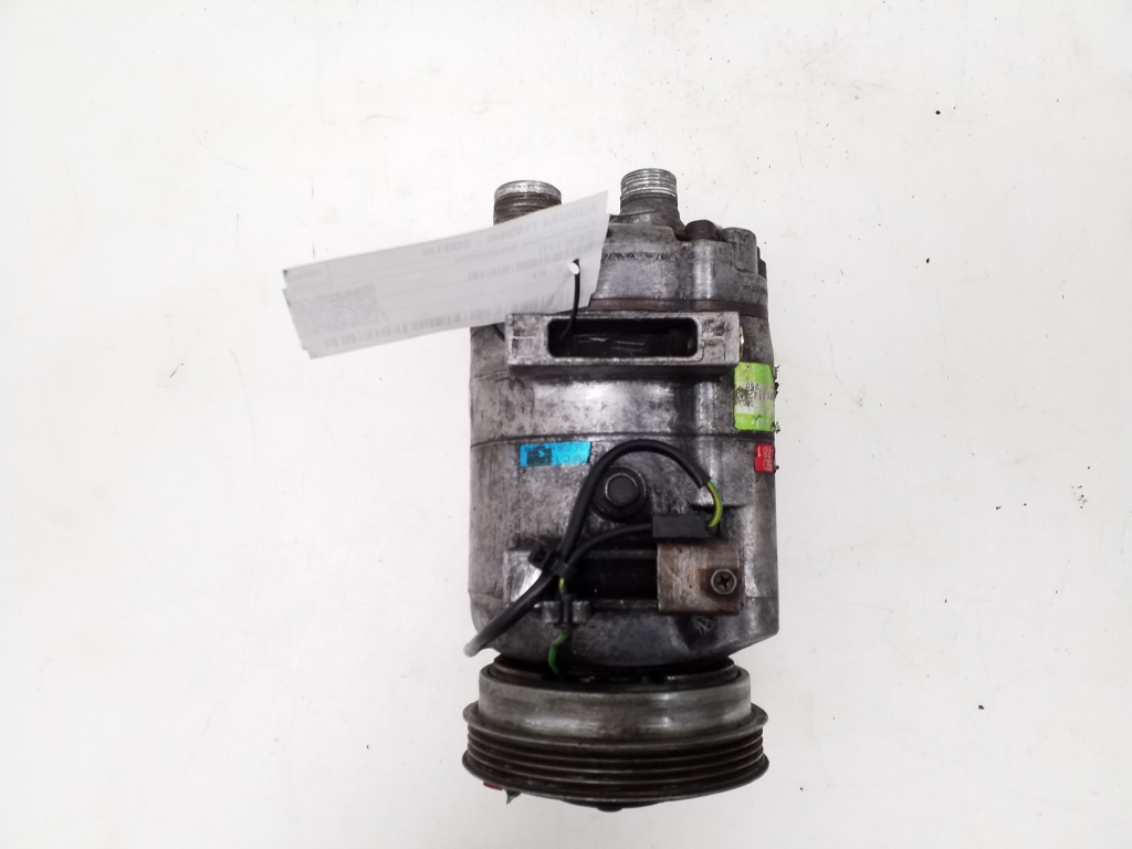 Used AUDI A4 Air conditioner compressor DKW17D