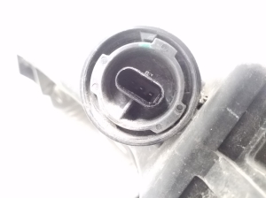 Tesla Model 3 3 (2016–2024) Front-Nebelscheinwerfer 107739600C - 5