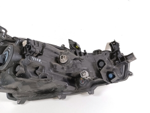 TOYOTA Corolla (2018–2026) Esituli 81150-02T31 - 3