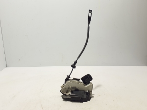   Rear side door lock  - 5K4839015Q 
