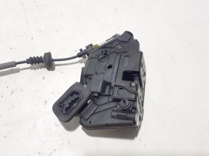 Volkswagen Golf VII (2012–2026) Rear side door lock 5K4839015Q - 3